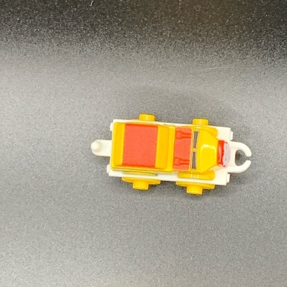 THOMAS & FRIENDS Minis Train Firestorm Flynn the Fire Truck DC Super Friends - Picture 5 of 5